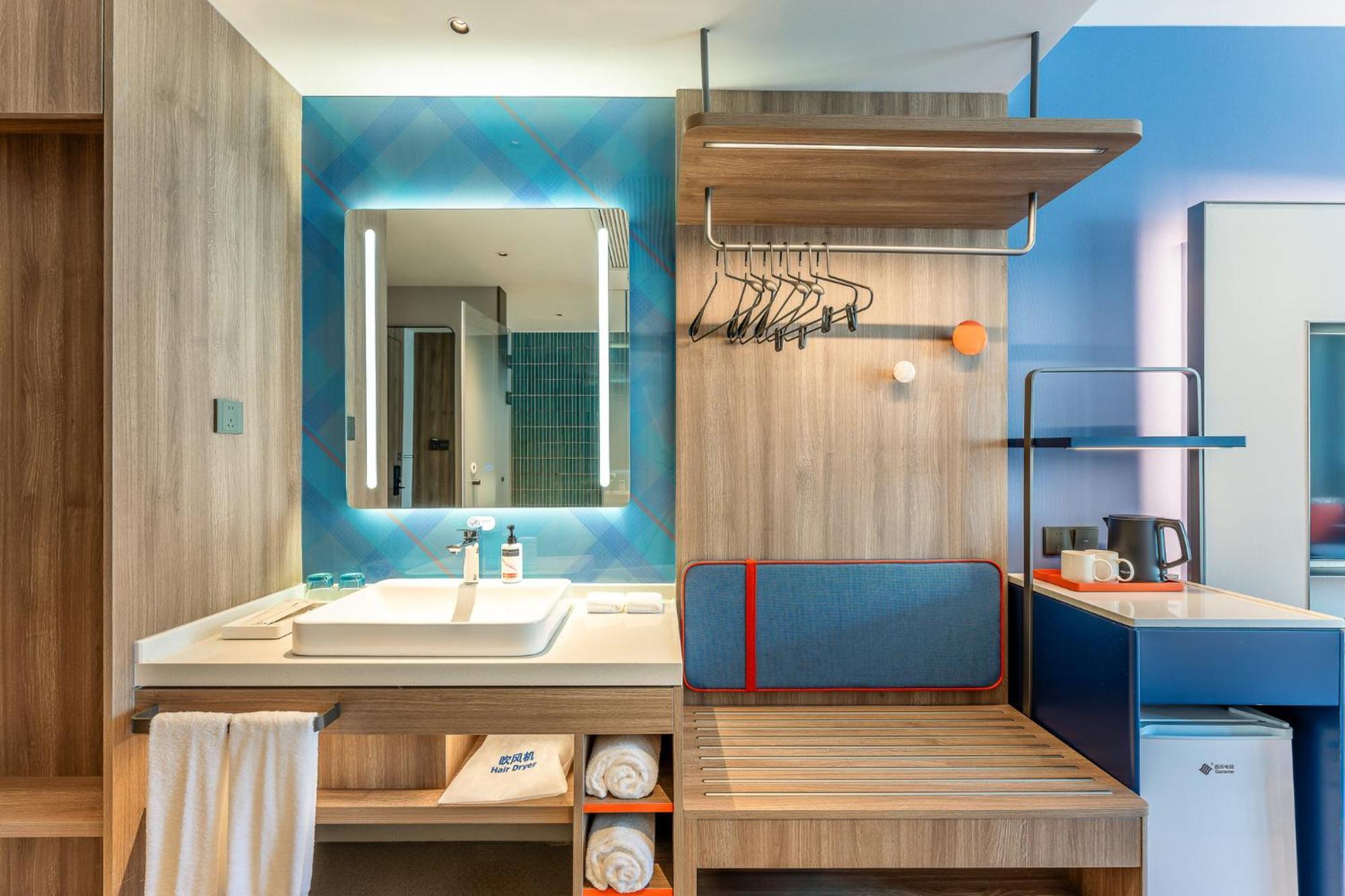 Holiday Inn Express Taizhou City Center By Ihg Zewnętrze zdjęcie