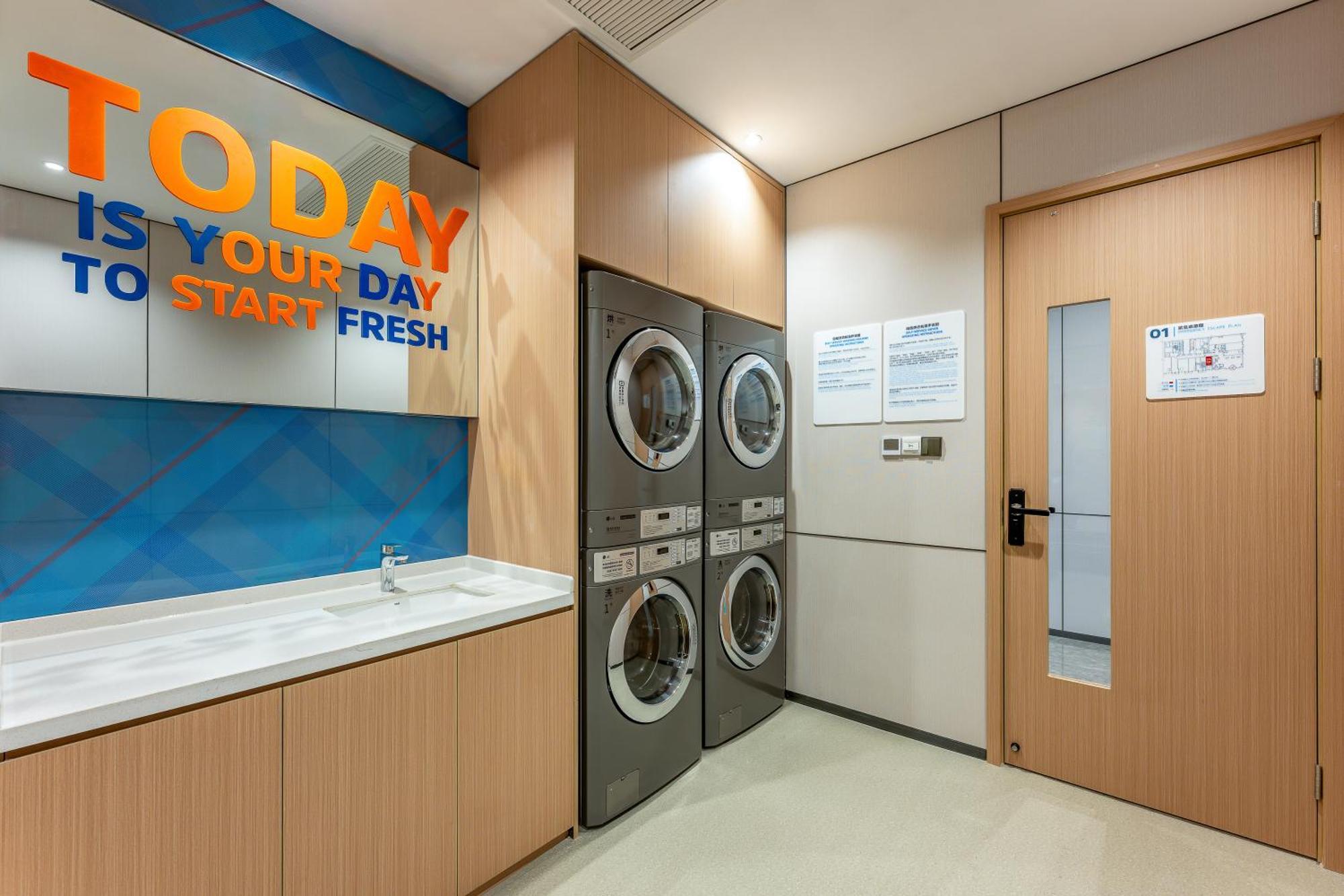 Holiday Inn Express Taizhou City Center By Ihg Zewnętrze zdjęcie